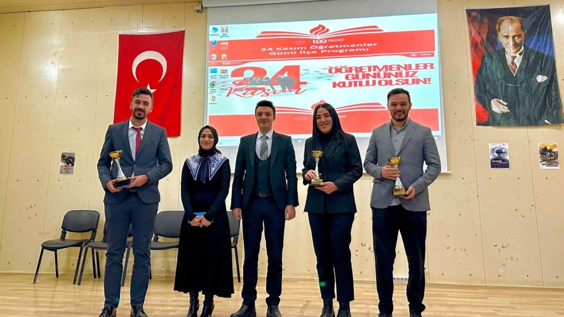 ÖĞRETMENLER ARASI İLÇE VOLEYBOL TURNUVASINDA İLÇE BİRİNCİSİ OLDUK